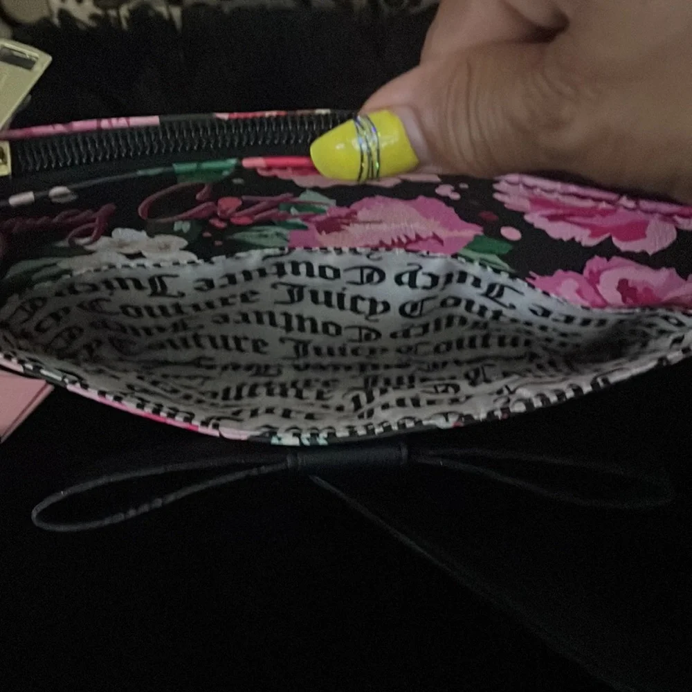 NEW!!! Ladies Handbag by Juicy Couture - Picture 7 of 13